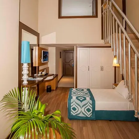 Hotel Dream World & 5*